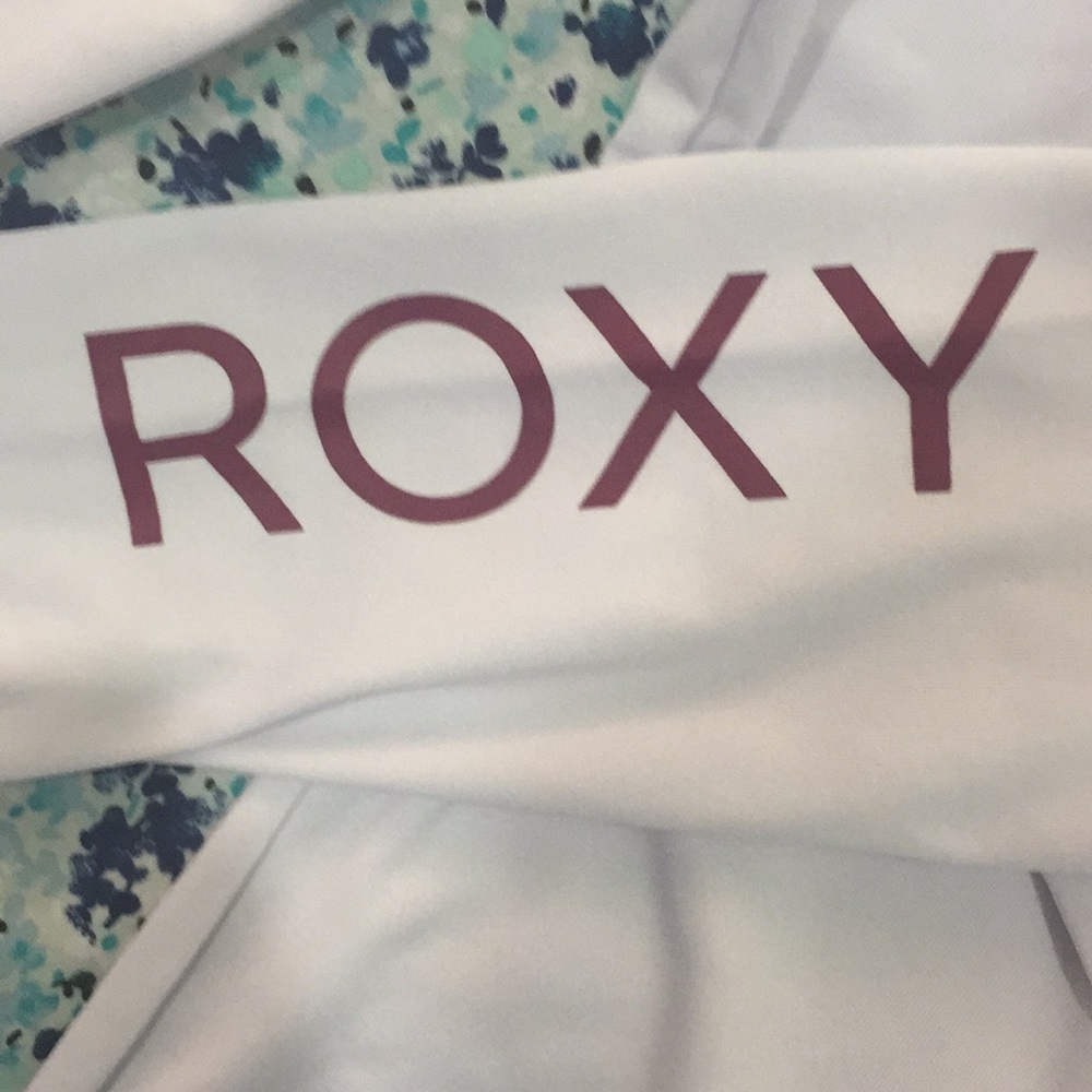 White Roxy Rashguard - Picture 2 of 5